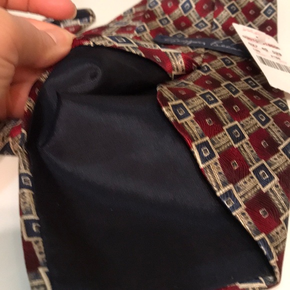 ⚡️FINAL PRICE⚡️ Vintage Geoffrey Beene Tie - Picture 5 of 6